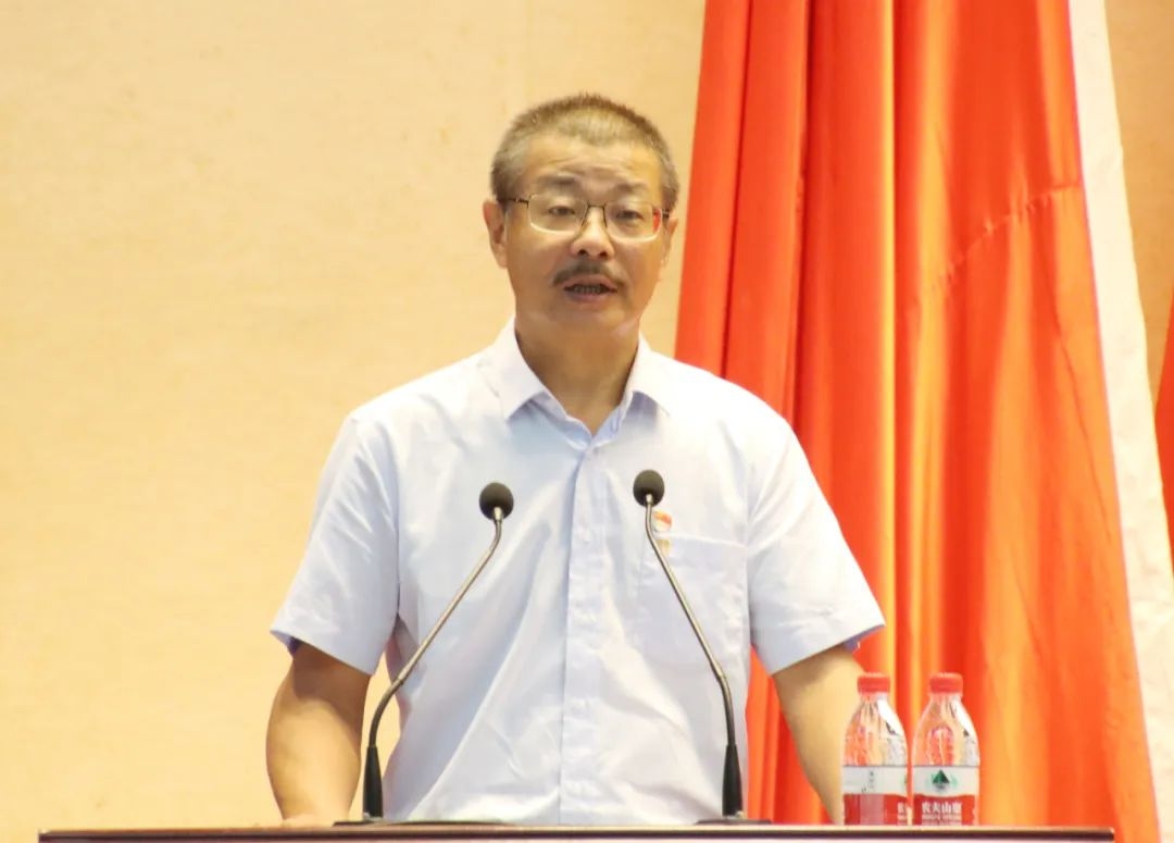 海南云顶国际官网召开庆祝中国共产党成立103周年暨七一表彰大会9.jpg